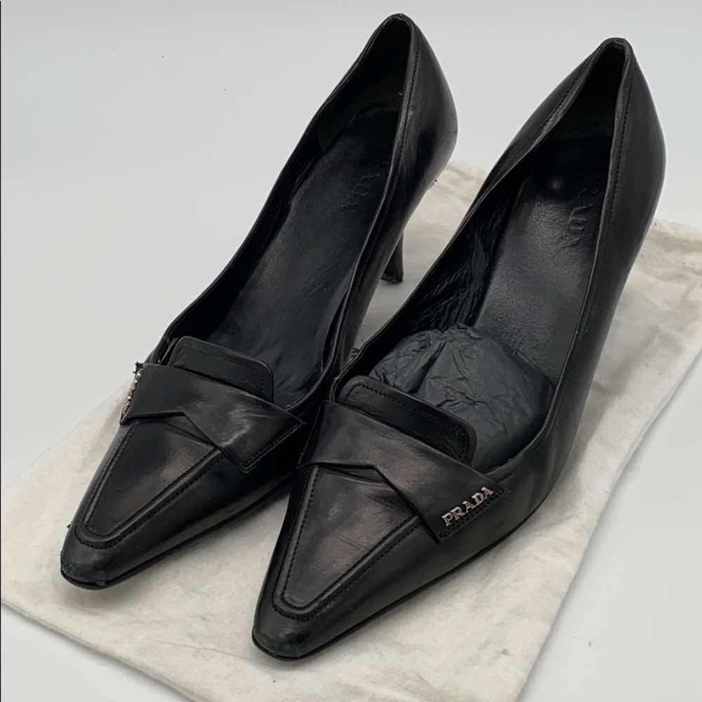 Prada black leather pumps size 38